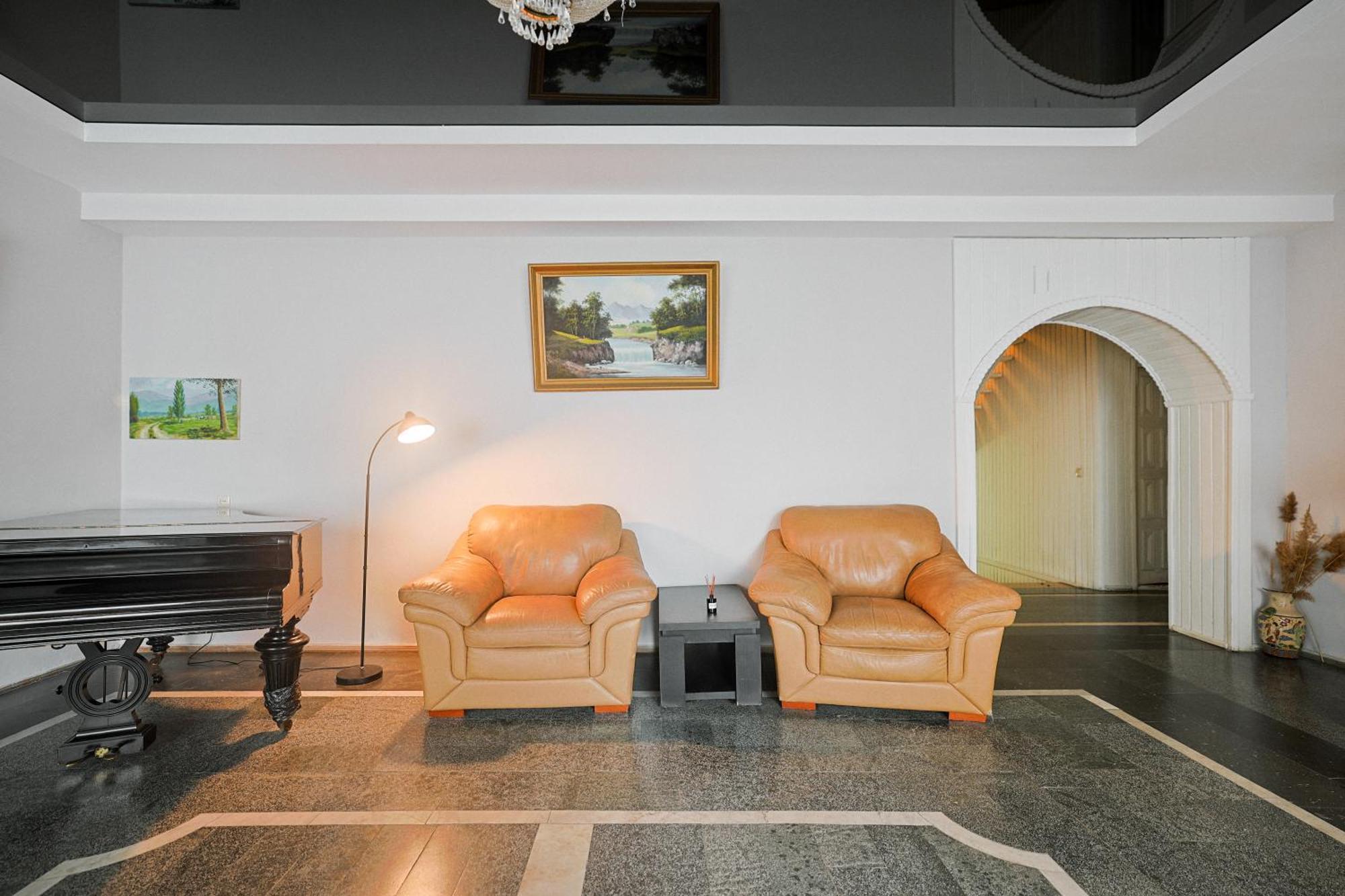 Hotel White House Tbilissi Extérieur photo