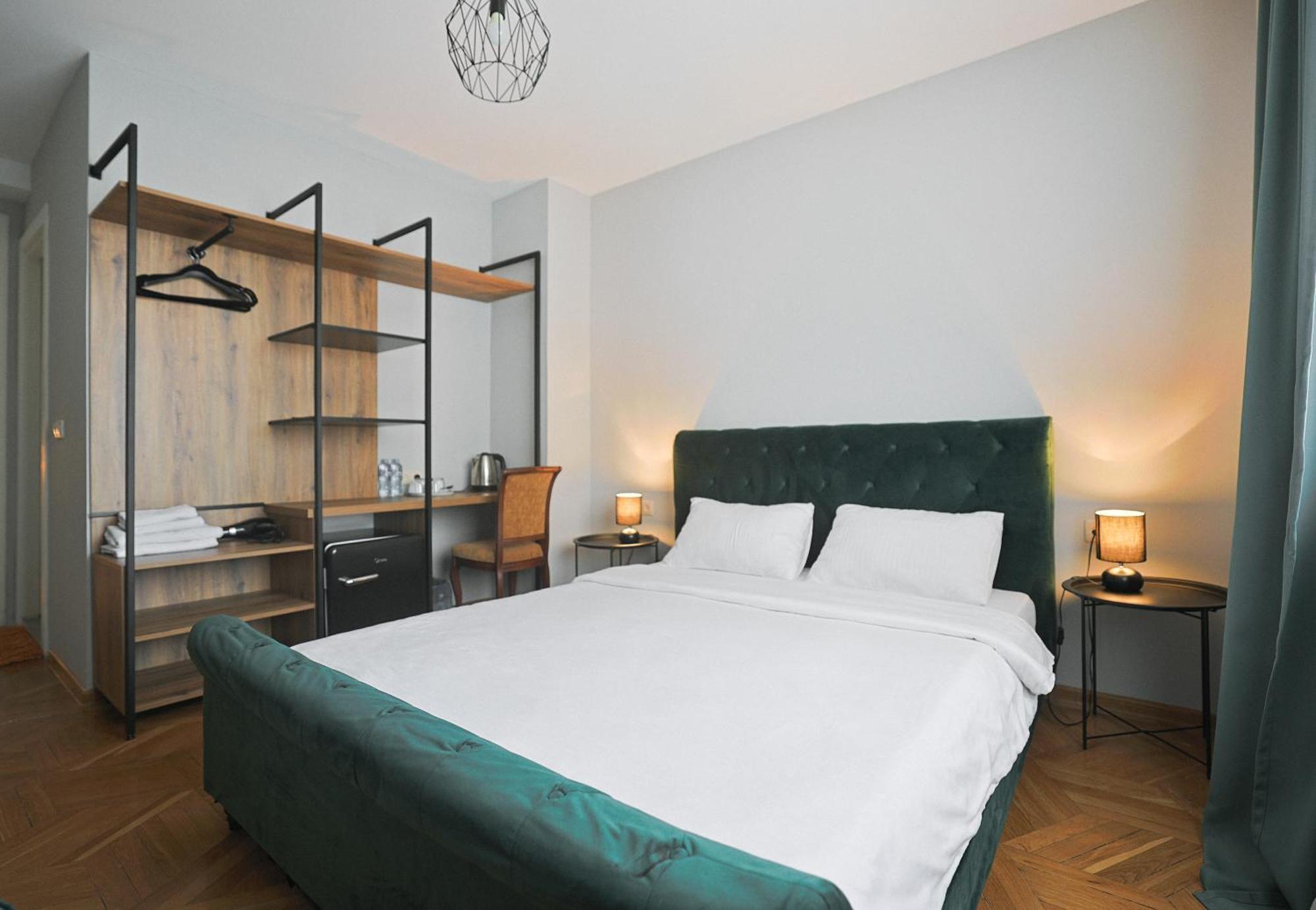 Hotel White House Tbilissi Extérieur photo