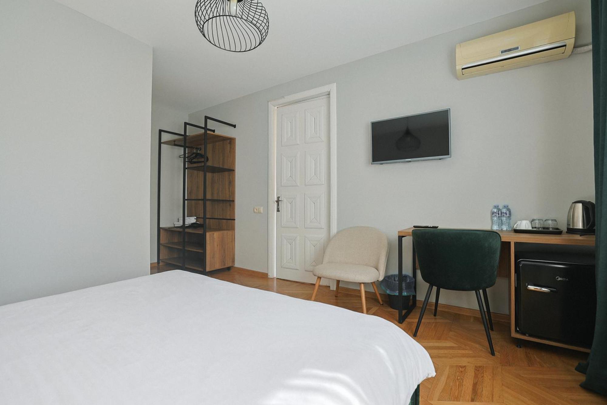 Hotel White House Tbilissi Extérieur photo